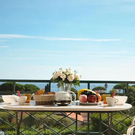 Apartment Riva Bella-2 By Interhome